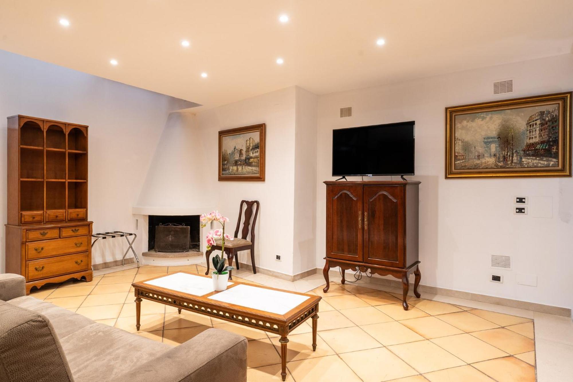 Appartement Palazzo Barone à Bari Extérieur photo