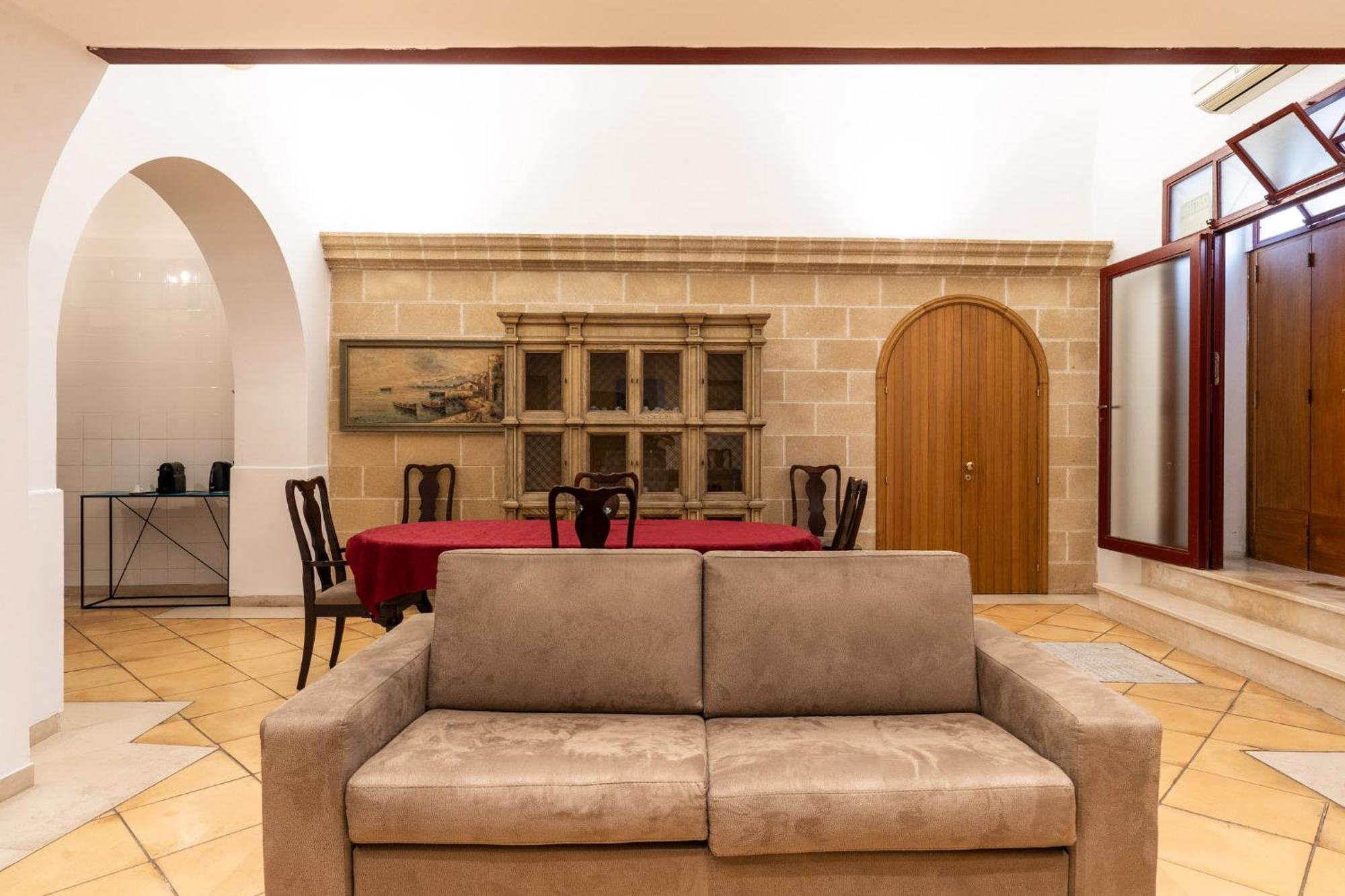 Appartement Palazzo Barone à Bari Extérieur photo